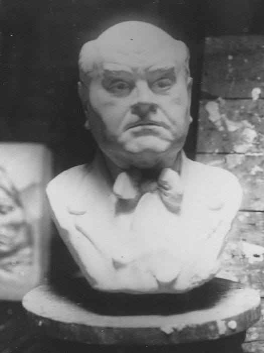 Buste du Dr Castneil